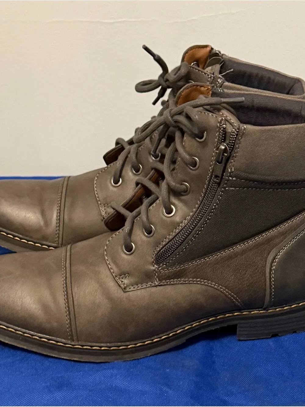 Kohls Men's Gray Leather Lace-Up Ankle Boots